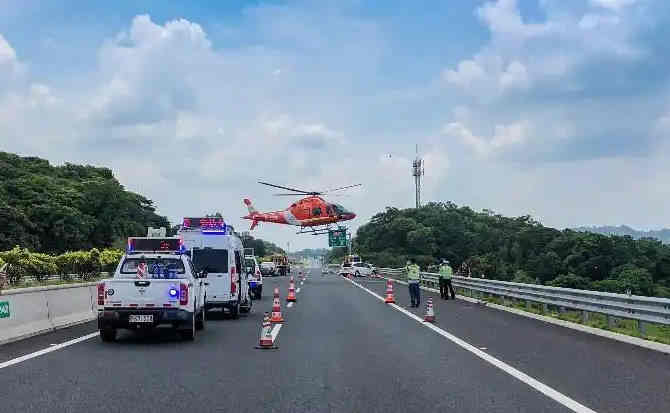 瑞金高速公路汽车救援案例
